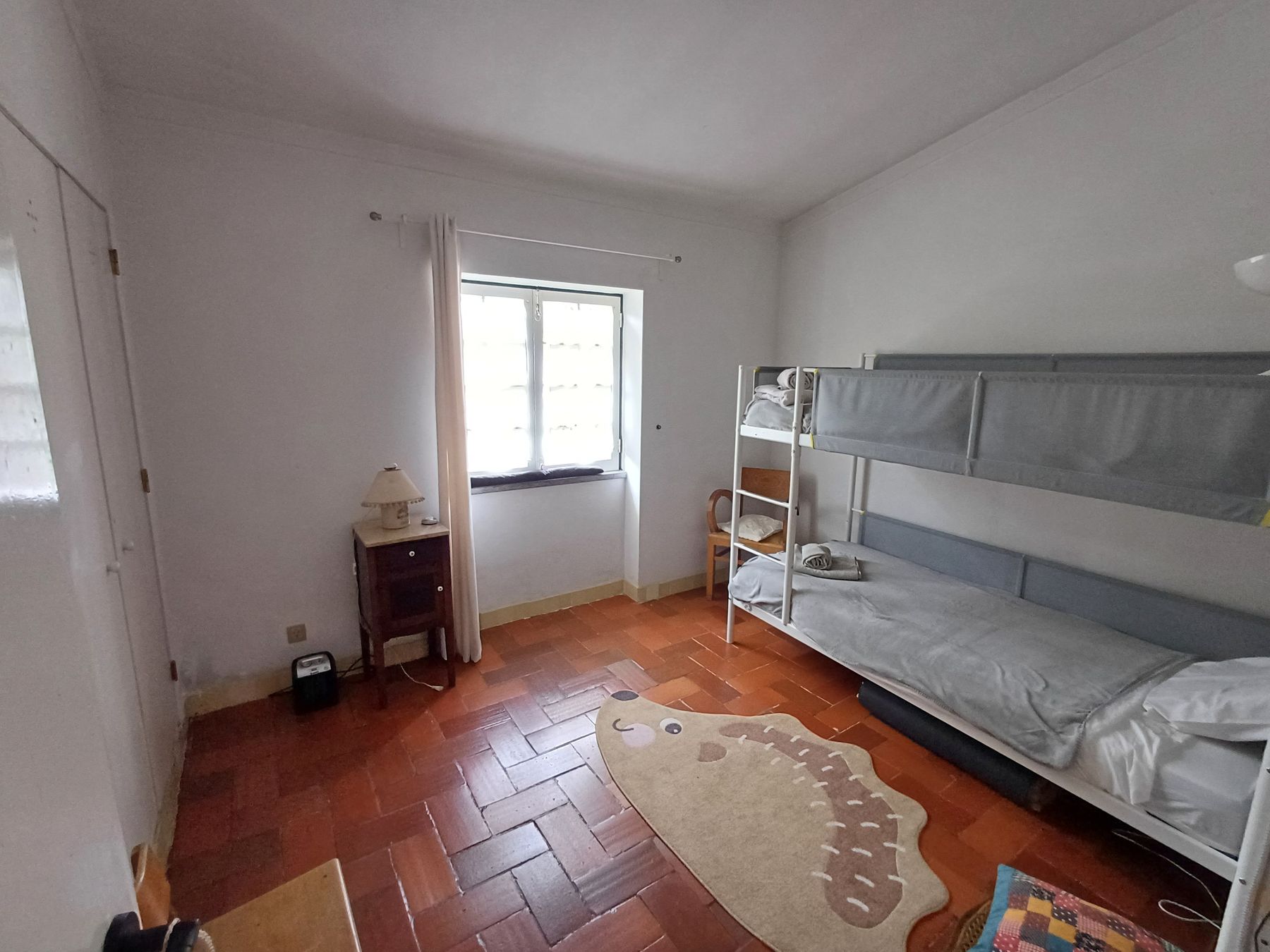 Quarto de crianças com beliches